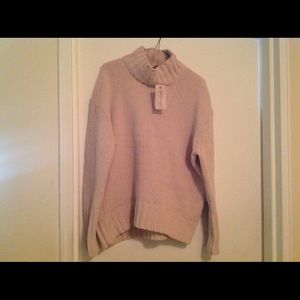 Size large sweater new 100% Polyester